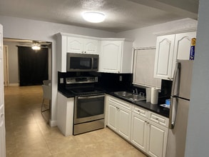 2345 NW 81st St. in Miami, FL - Building Photo - Building Photo