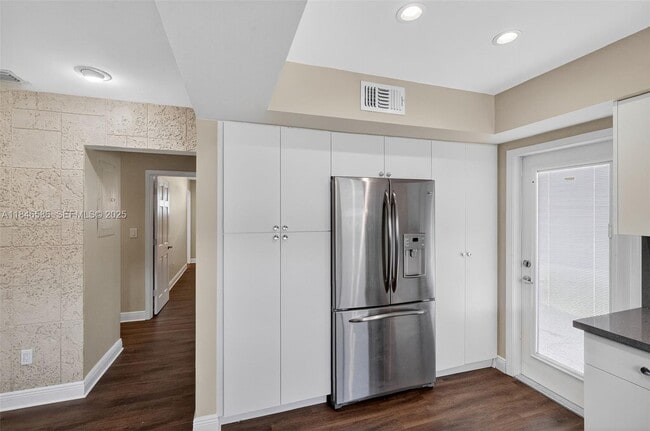 property at 539 Menendez Ave