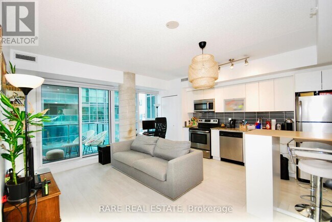 69 Lynn Williams St in Toronto, ON - Building Photo - Building Photo
