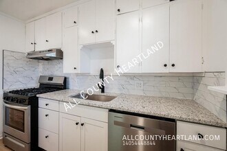 208 W Kittyhawk Dr in Midwest City, OK - Building Photo - Building Photo