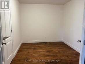 64 Farmington Cres in Belleville, ON - Building Photo - Building Photo