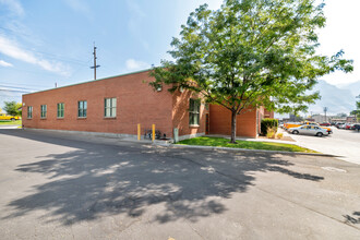 211 E 500 N in Provo, UT - Foto de edificio - Building Photo