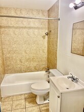 7465 Whitney Dr in Baton Rouge, LA - Building Photo - Building Photo