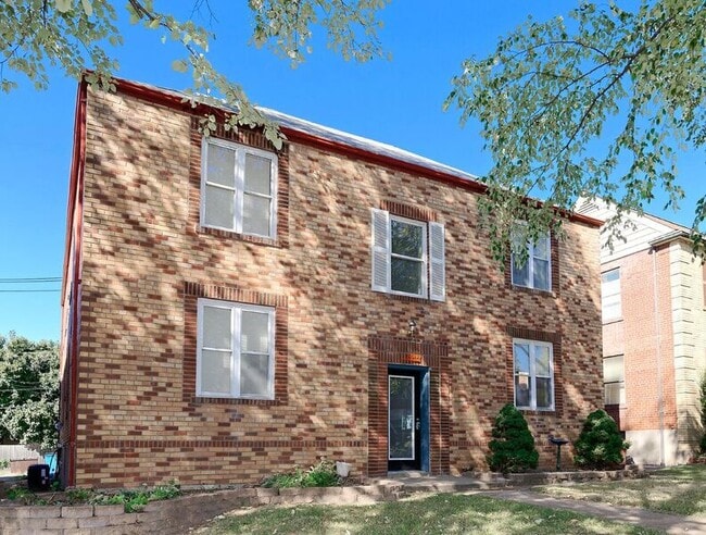 6953 Chippewa St in St. Louis, MO - Building Photo - Building Photo