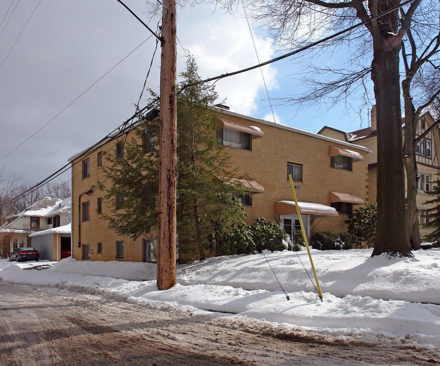 137 N Portage Path in Akron, OH - Building Photo