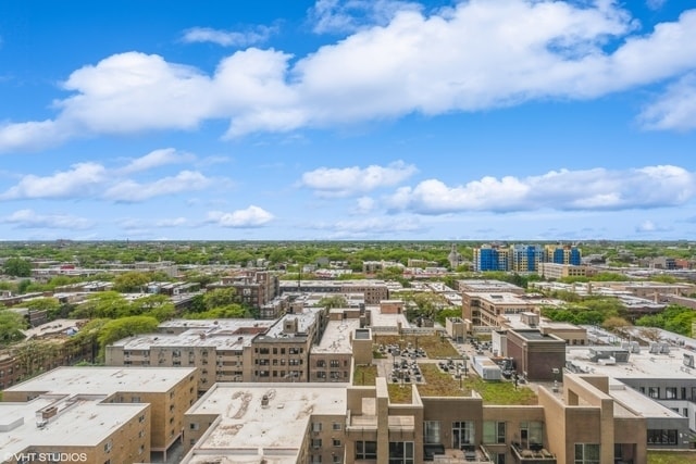 5445 N Sheridan Rd in Chicago, IL - Building Photo - Building Photo