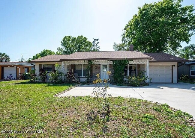1412 Sunland Rd
