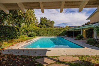 321 Descanso Ave in Ojai, CA - Building Photo - Building Photo