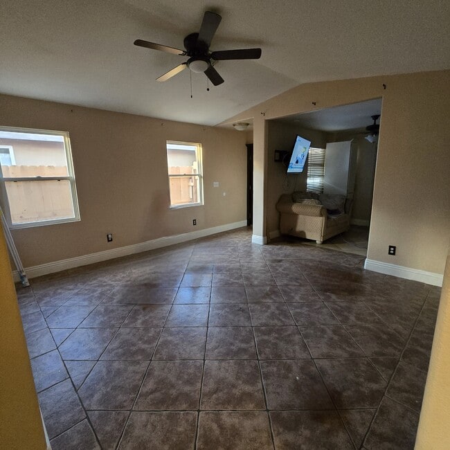 2219 Camino Dr in Calexico, CA - Building Photo - Building Photo