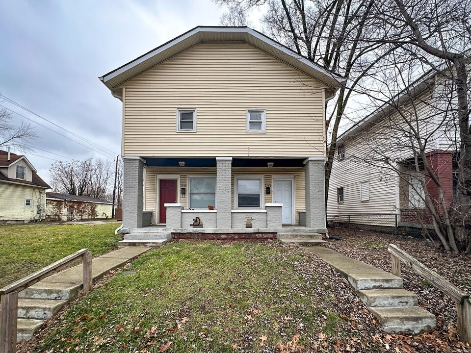 1752-1752 N Rural St in Indianapolis, IN - Building Photo