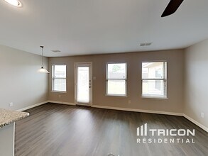 1662 Pompano Beach Dr in Dallas, TX - Building Photo - Building Photo