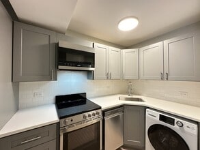 1220 N La Salle Dr in Chicago, IL - Foto de edificio - Building Photo