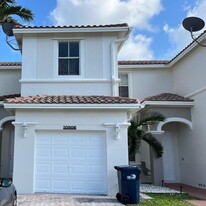 10906 SW 244th Terrace in Princeton, FL - Building Photo