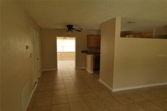 2840 52nd Ln N in St. Petersburg, FL - Building Photo - Building Photo