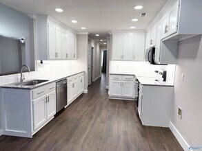 2422 Quail Ridge Ln SW in Huntsville, AL - Building Photo - Building Photo