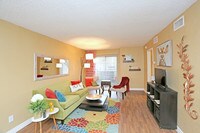 1BR, 1BA - 713 SF - Villa Toscana Apartments in Phoenix, Arizona