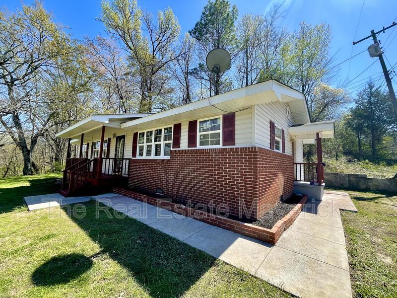 67 Talley Ave in Rossville, GA - Building Photo