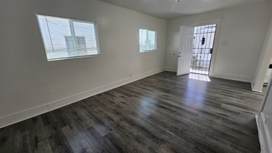 4415 Burns Ave in Los Angeles, CA - Building Photo - Building Photo