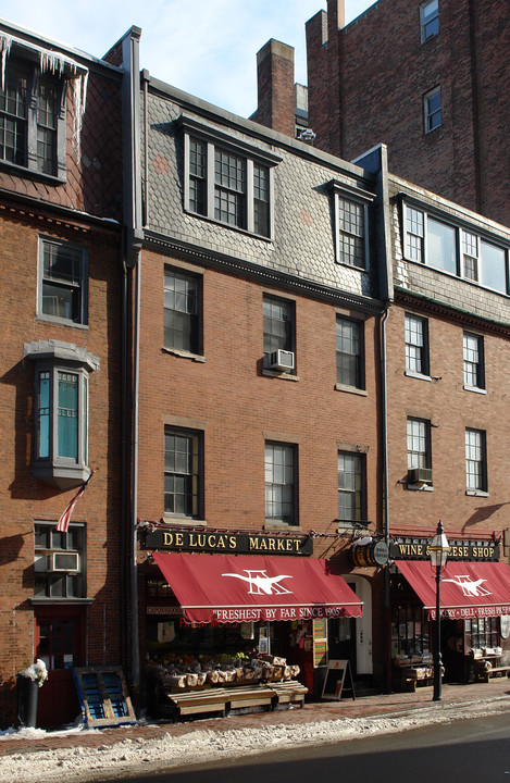 9 Charles St in Boston, MA - Foto de edificio