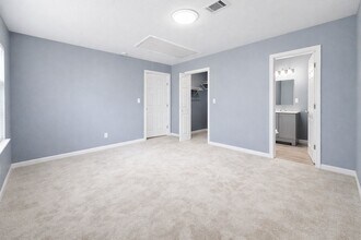 111 Otis Ln in Liberty, TX - Building Photo - Building Photo