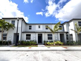 17956 SW 358th St in Homestead, FL - Building Photo