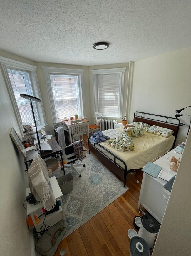 384 Riverway, Unit 12