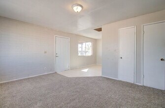342 W Taylor Ave in Coolidge, AZ - Building Photo - Building Photo