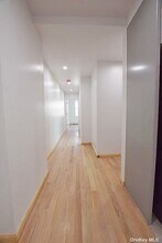 48-23 44th St, Unit 1F in Queens, NY - Building Photo - Building Photo