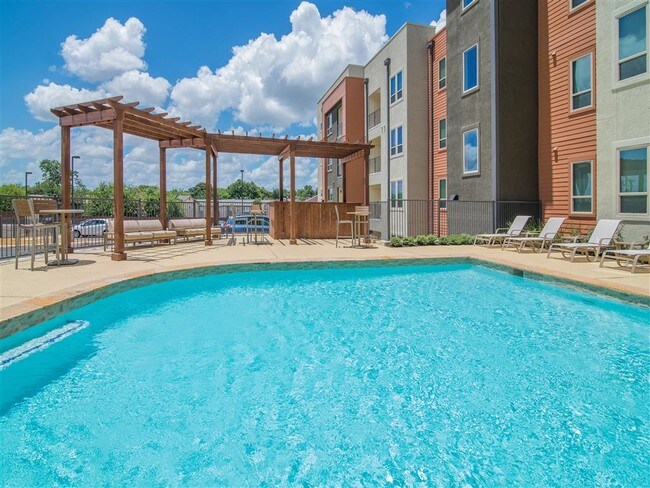 Balcones Lofts