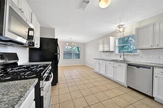 7214 Cool Spring Ct in Magnolia, TX - Building Photo - Building Photo