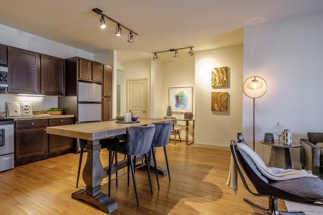 The Pradera in Richardson, TX - Building Photo - Building Photo