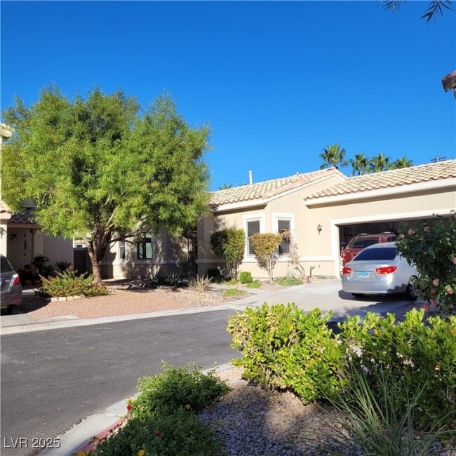 property at 7828 Sungrove Ct