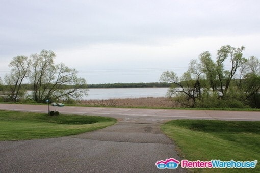 9650 County Rd 43 in Chaska, MN - Building Photo - Building Photo