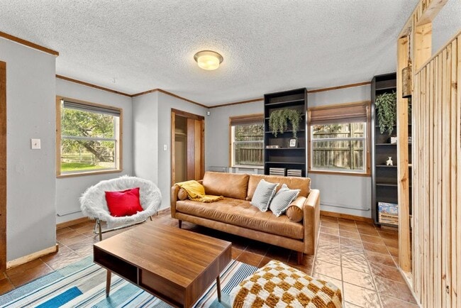 property at 28 W Inwood Forest Dr