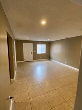 1453 W 108th St in Los Angeles, CA - Building Photo - Building Photo