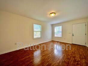 30 Branning St in Asheville, NC - Building Photo - Building Photo