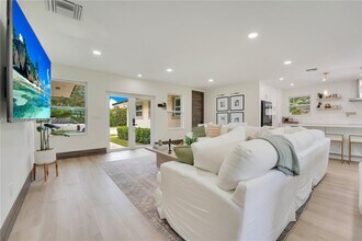 4893 S Kay St in Palm Beach Gardens, FL - Building Photo - Building Photo