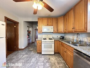 3532 N Elston Ave, Unit A00C in Chicago, IL - Building Photo - Building Photo