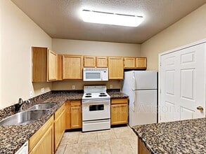 5401 E Van Buren St in Phoenix, AZ - Building Photo - Building Photo