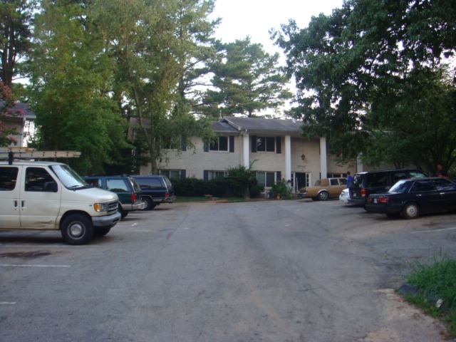 Michelle's Court Apartments in Atlanta, GA - Building Photo