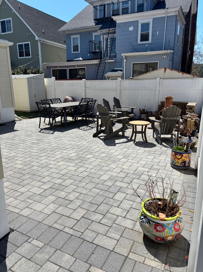 1004 Heck St, Unit 2, Unit 2