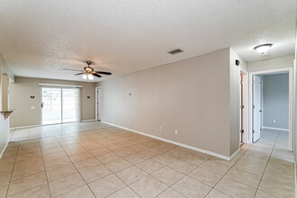 12438 Dawn Vista Dr in Riverview, FL - Building Photo - Building Photo