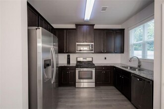 4727 Beacon Ridge Ln in Flowery Branch, GA - Building Photo - Building Photo