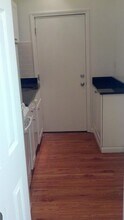 121 Park Dr, Unit B3 in Boston, MA - Building Photo - Building Photo
