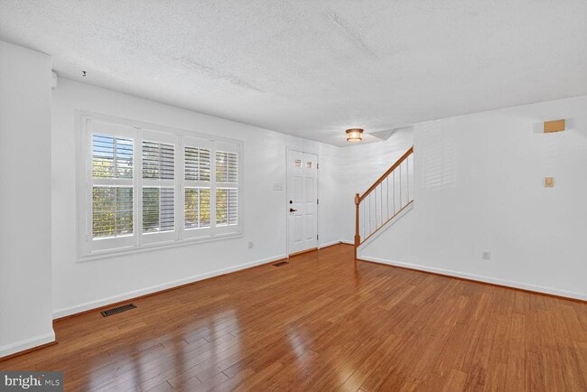 5320 Larochelle Ct in Alexandria, VA - Building Photo - Building Photo