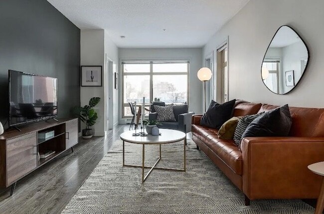 property at 323-320 20 Ave SW