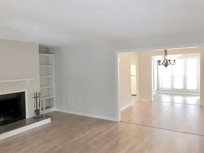 property at 606 Park Ridge Cir
