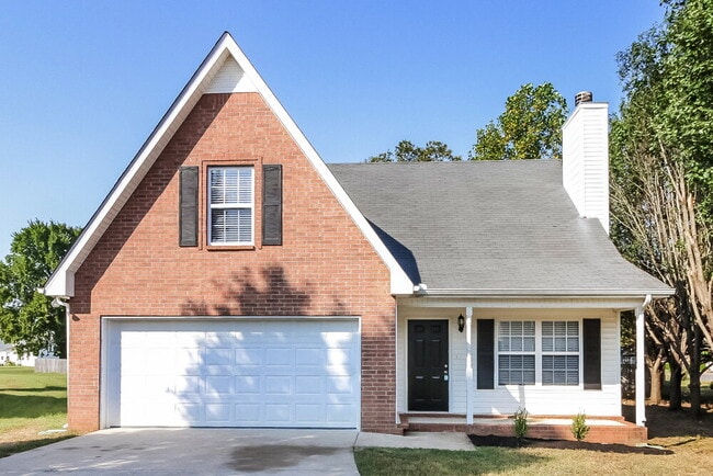 property at 3079 Roscommon Dr