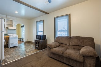 Emerson Apartments in South Bend, IN - Building Photo - Interior Photo