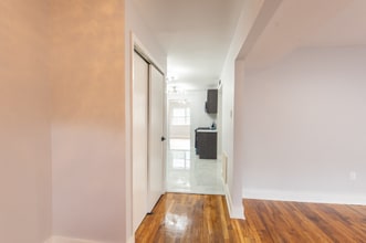 1903 Country Ln in Ewing Township, NJ - Foto de edificio - Building Photo